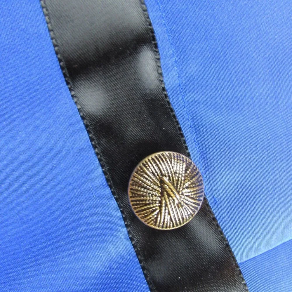 Carlisle Silk quilted jacket Bright blue black Bronze button STUNNING sz 6 - Picture 2 of 7